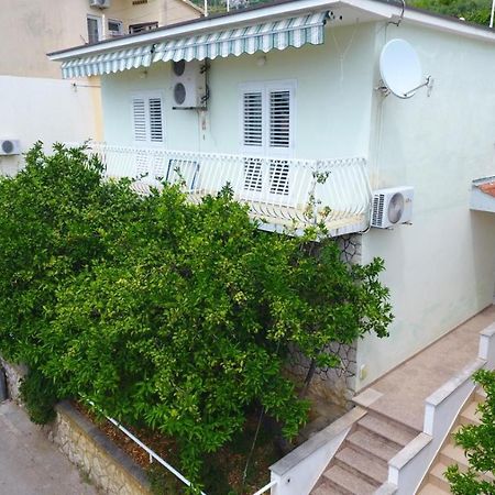 Apartmani Vranjes Podgora Exterior photo